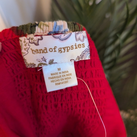 Band of Gypsies Floral Crop Top - Picture 5 of 5